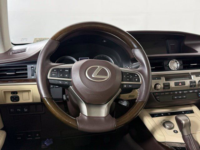 Used 2016 Lexus ES 350 w/ Luxury Package w/Wood Trim FWD image 22