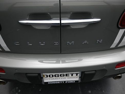 Used 2020 MINI Cooper Clubman S w/ Storage Package image 12