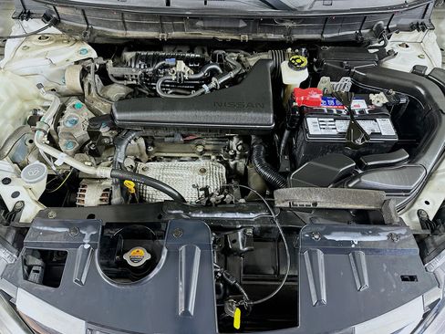 Used 2019 Nissan Rogue SV image 28