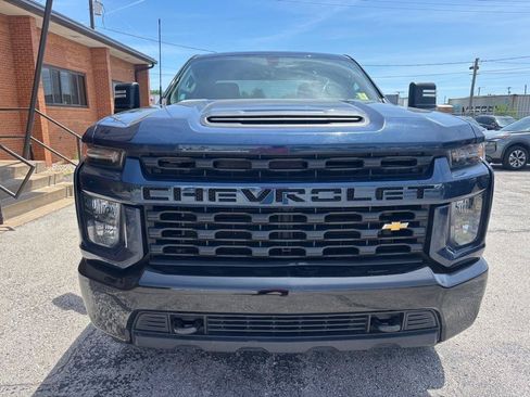 Used 2022 Chevrolet Silverado 2500 Custom w/ Custom Convenience Package AWD/4WD image 3