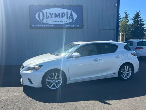 Used 2014 Lexus CT 200h FWD image 1