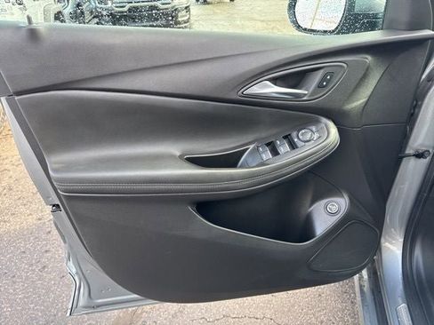 Used 2023 Buick Encore GX Select w/ Sport Touring Package FWD image 8
