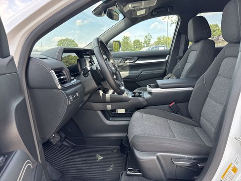 Used 2026 GMC Terrain Elevation w/ Black Edition FWD image 16