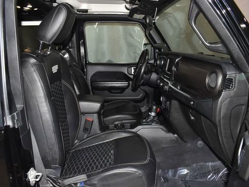 Used 2020 Jeep Wrangler Sport image 27