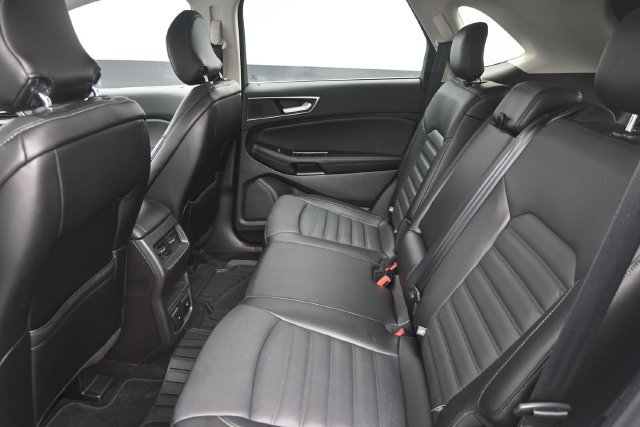 Used 2017 Ford Edge SEL w/ Equipment Group 201A AWD/4WD image 19