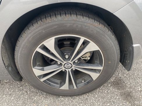 Used 2021 Nissan Sentra SV w/ Trunk Package image 7