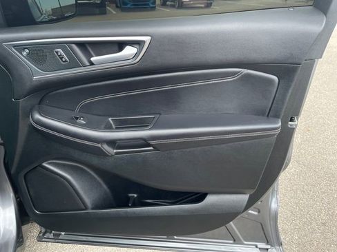 Used 2024 Ford Edge Titanium AWD/4WD image 42