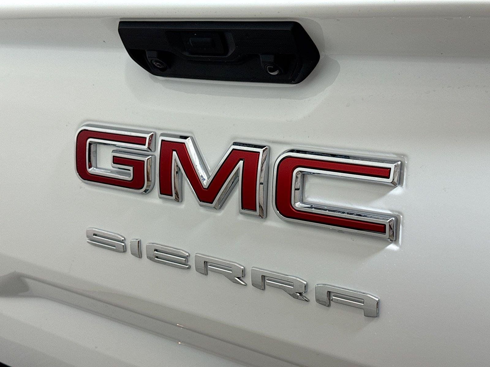 New 2026 GMC Sierra 1500 SLE w/ Preferred Package RWD image 18