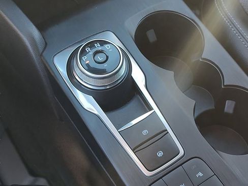 Used 2022 Ford Escape Titanium image 20