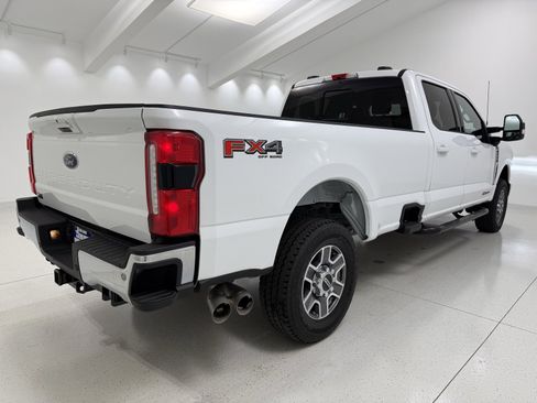 Used 2023 Ford F250 Lariat w/ FX4 Off-Road Package image 8
