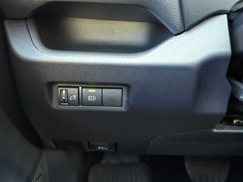 Certified 2025 Toyota RAV4 LE image 30