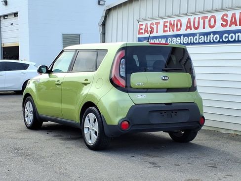 Used 2016 Kia Soul FWD image 3