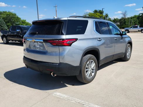 Used 2023 Chevrolet Traverse LT w/ LPO, Floor Liner Package AWD/4WD image 6