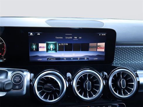 Certified 2025 Mercedes-Benz GLB 250 4MATIC image 23