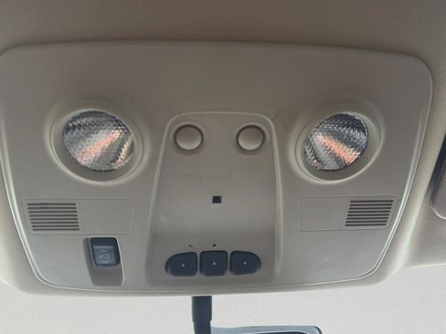 Used 2016 GMC Acadia Denali image 21