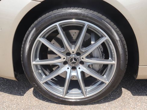 Used 2020 Mercedes-Benz S 560 Sedan image 37