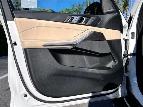 Used 2021 BMW X5 xDrive45e w/ Premium Package AWD/4WD image 20
