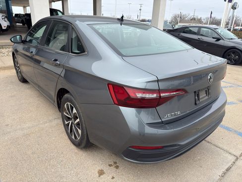 Used 2024 Volkswagen Jetta S image 7