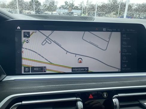 Used 2022 BMW X7 M50i image 18