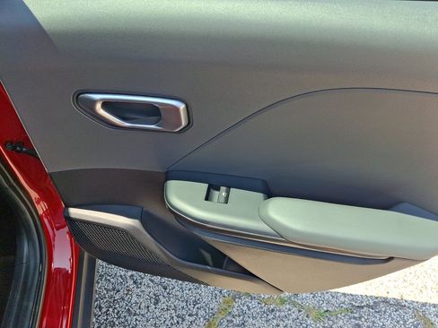 Used 2025 Kia K4 FWD image 16