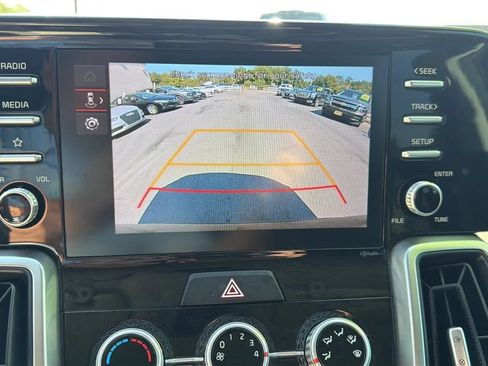 Used 2023 Kia Sorento LX FWD image 17