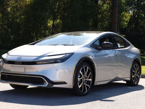 New 2026 Toyota Prius Plug-In Hybrid image 1