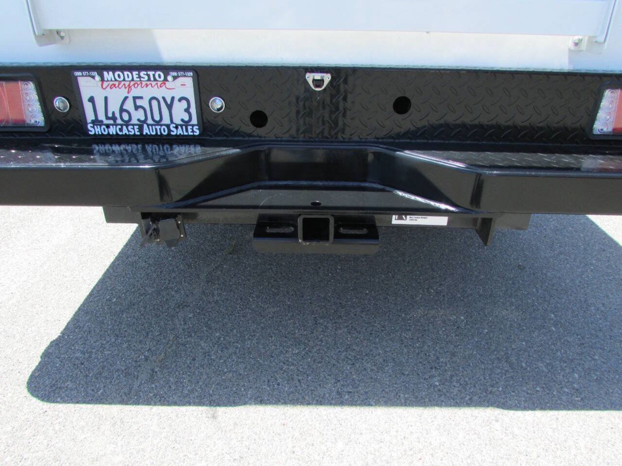 Used 2024 RAM 3500 SLT AWD/4WD image 9