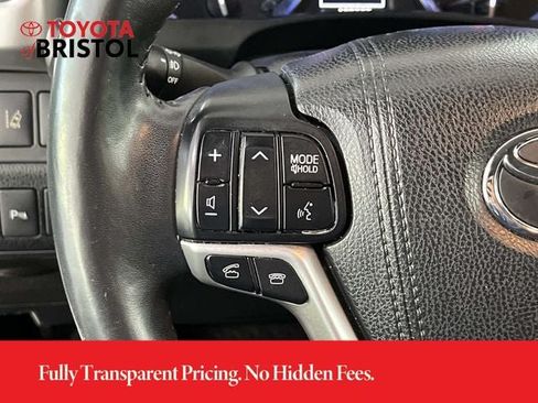 Used 2015 Toyota Highlander Limited Platinum AWD/4WD image 32