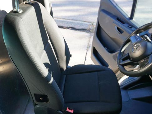Used 2019 Mercedes-Benz Sprinter 144 image 19