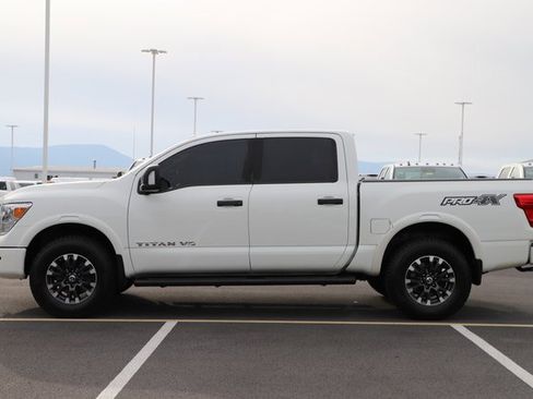 Used 2018 Nissan Titan PRO-4X image 4