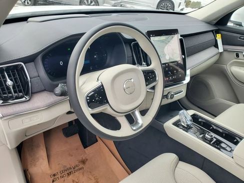 New 2026 Volvo XC90 T8 Ultra w/ Protection Package Premier AWD/4WD image 16