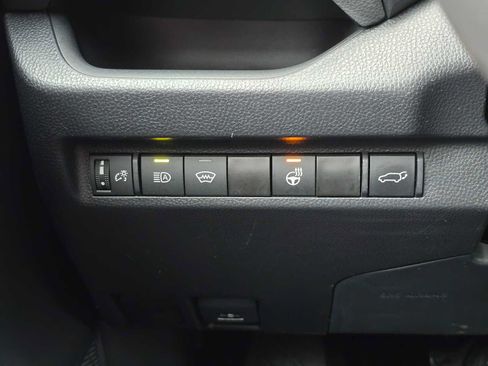 Used 2024 Toyota RAV4 XLE image 29