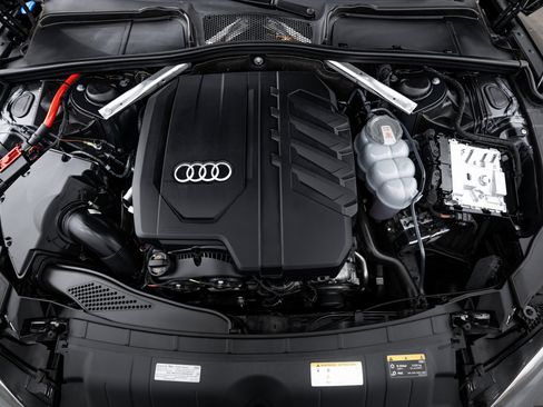 Certified 2025 Audi A5 2.0T Premium Plus w/ Convenience Plus Package image 18