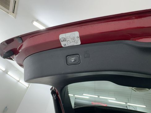 Used 2019 Ford Edge Titanium image 27