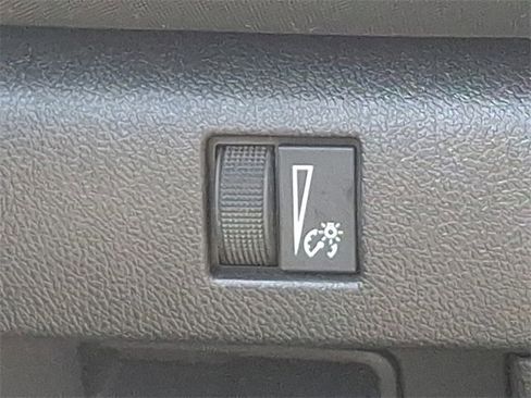 Used 2025 Chevrolet Colorado Z71 w/ Technology Package image 31