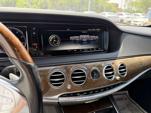 Used 2015 Mercedes-Benz S 550 Sedan image 14