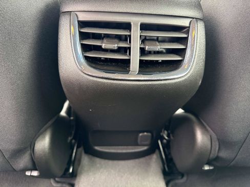 Used 2024 Chevrolet Malibu LT image 17