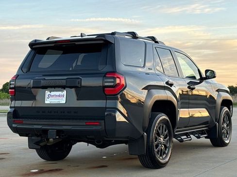 Used 2025 Toyota 4Runner SR5 image 9