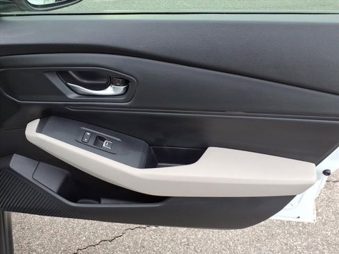 Used 2024 Honda Accord EX image 17