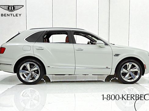 Used 2019 Bentley Bentayga image 24