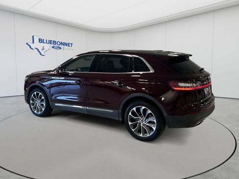Used 2022 Lincoln Nautilus Reserve AWD/4WD image 7