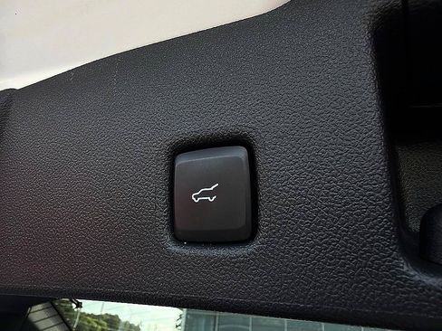 Used 2024 Ford Escape Active w/ Tech Pack #1 AWD/4WD image 26