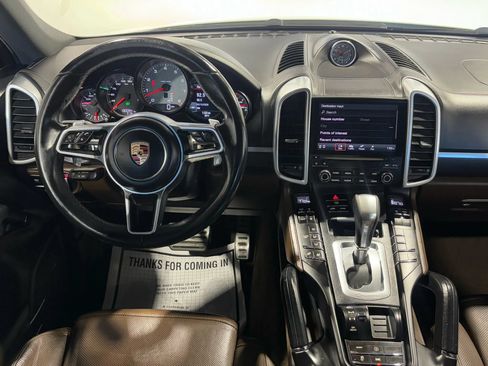 Used 2017 Porsche Cayenne S AWD/4WD image 12