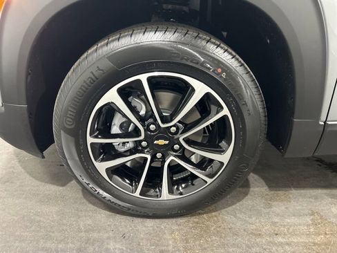 New 2025 Chevrolet TrailBlazer LT w/ Convenience Package image 22