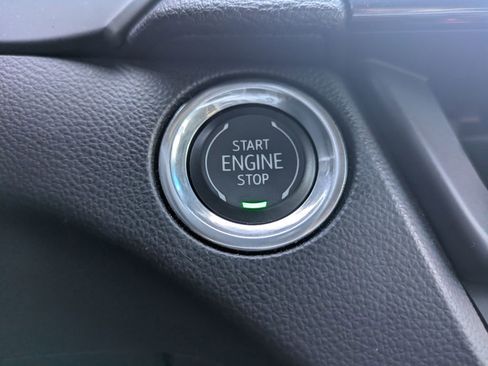 Used 2021 Cadillac CT4 Luxury image 29