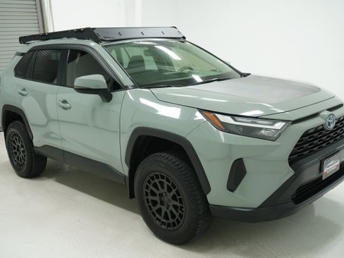 Used 2023 Toyota RAV4 XLE w/ Convenience Package image 3