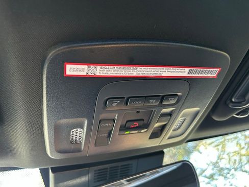 Certified 2025 Toyota Camry SE image 30