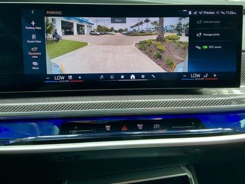 Used 2023 BMW i7 xDrive60 AWD/4WD image 41