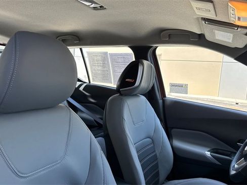 Used 2024 Nissan Kicks SR w/ SR Premium Package image 19