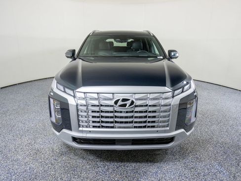 Used 2024 Hyundai Palisade Calligraphy AWD/4WD image 2